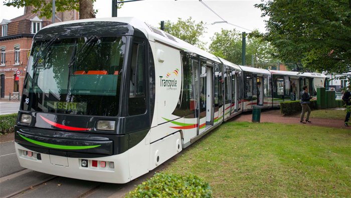 Chuyên gia Pháp: TPHCM nên đầu tư xe điện một chiều