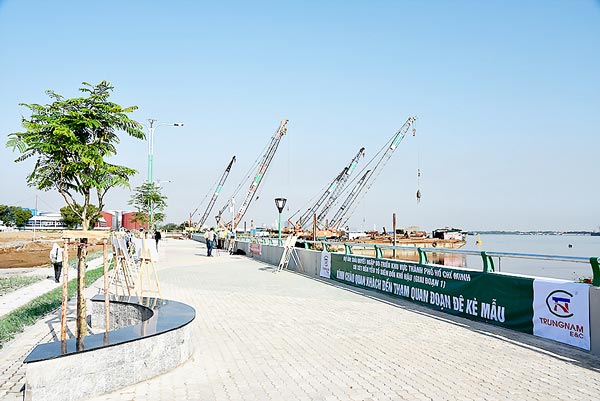 Hoàn thiện đê kè mẫu sông Sài Gòn