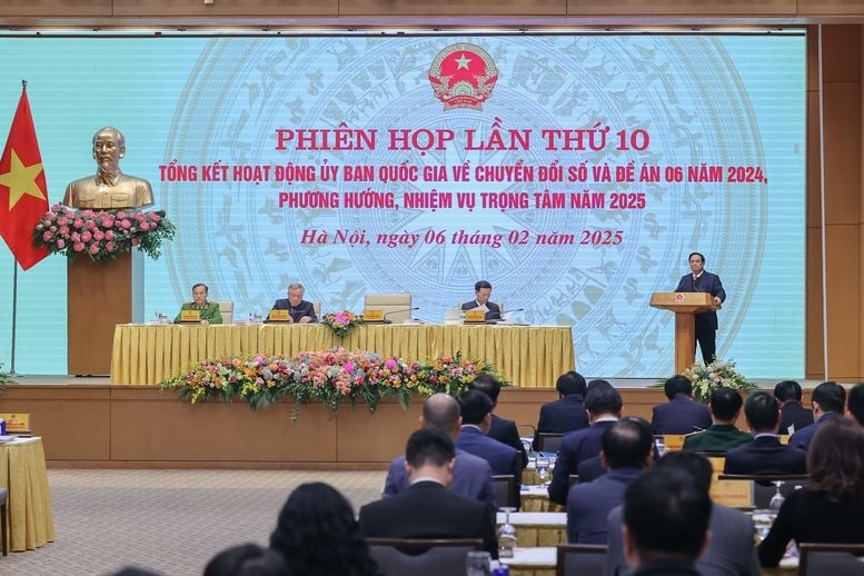 Chủ đề Chuyển đổi số Quốc gia 2025: "Chuyển đổi số toàn diện để phát triển kinh tế số, tạo ra động lực mới cho tăng trưởng kinh tế"